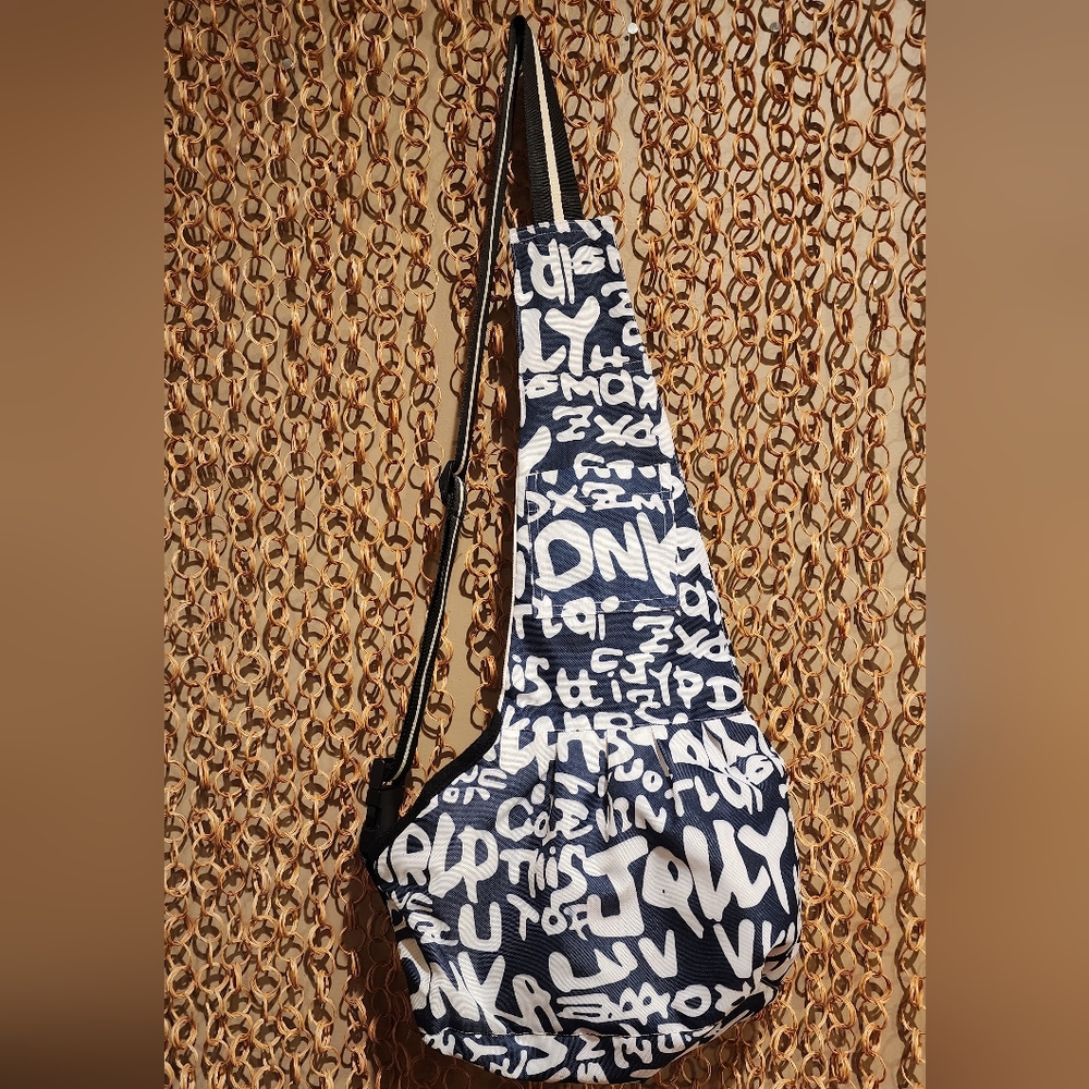 LIKE NEW: Pet Dog Sling Carrier Bag Single Shoulder Bag Oxford Cloth